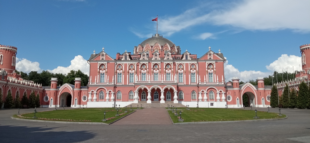 Путевой дворец билеты. Путевой дворец (Новгород). Путевой дворец Воронеж. Музейно-выставочный центр «путевой дворец».